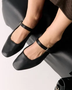 CALMLY BLACK Ballet Flats