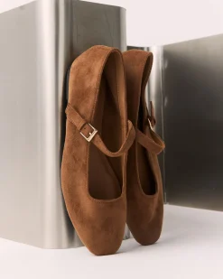 CALMLY Caramel Suede Ballet Flats