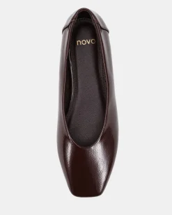 CHEDDAR Plum Crinkle Patent Ballet Flats