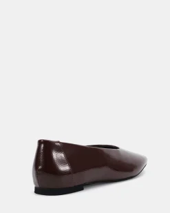 CHEDDAR Plum Crinkle Patent Ballet Flats