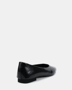 CHESTER BLACK CRINKLE PATENT Smart Casual