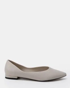 CLEVER CREAM Ballet Flats