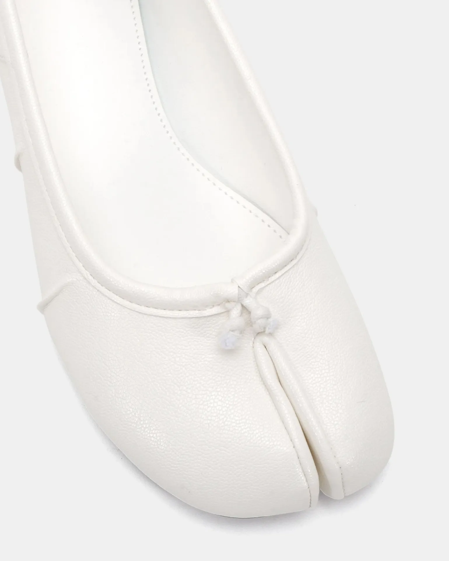 CONCRETE WHITE Ballet Flats