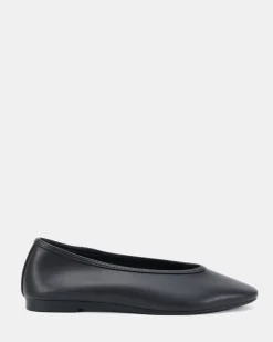 CUBIC BLACK Ballet Flats