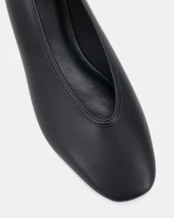 CUBIC BLACK Ballet Flats