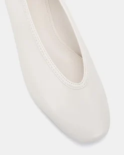 CUBIC MILK Ballet Flats