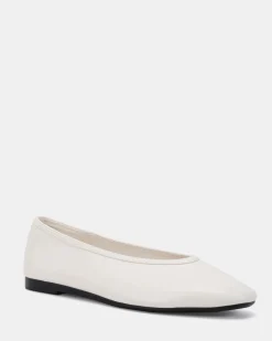 CUBIC MILK Ballet Flats