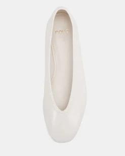 CUBIC MILK Ballet Flats