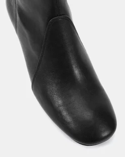 DANNI BLACK Ankle Boots