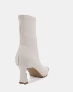 DELULU WHITE Heeled Boots
