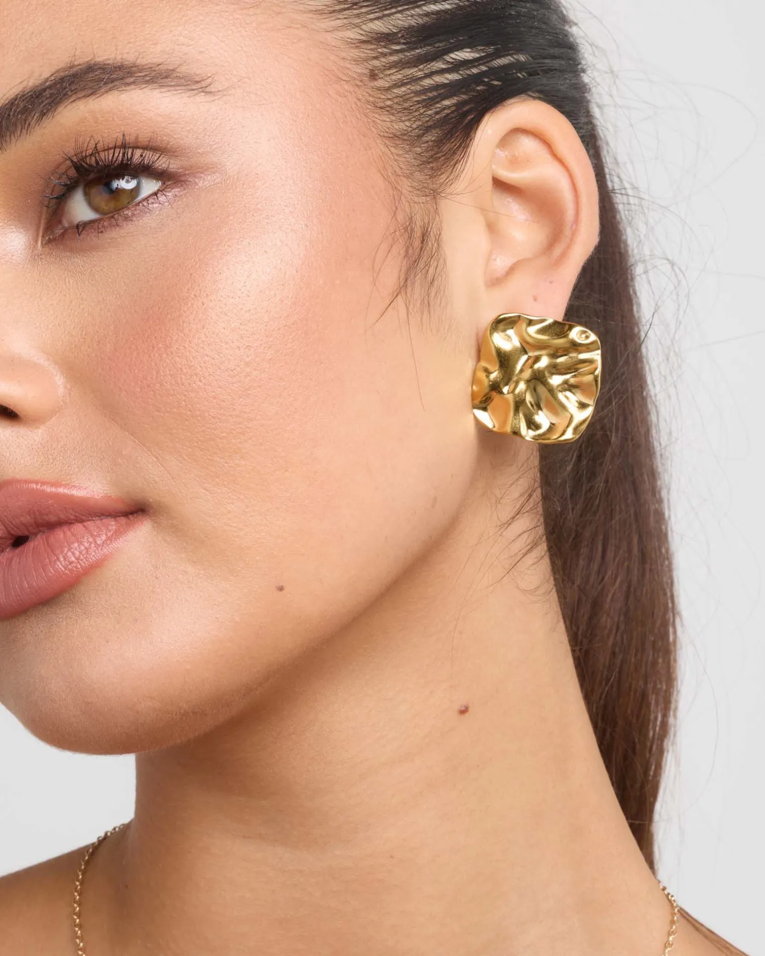EARRING - DONOVA Metallic Earrings