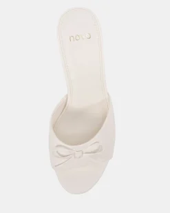 FIA WHITE Low Heels