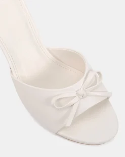 FIA WHITE Low Heels