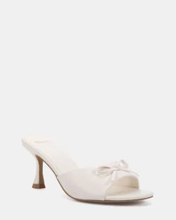 FIA WHITE Low Heels