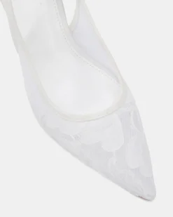 IRAYA WHITE LACE Pumps
