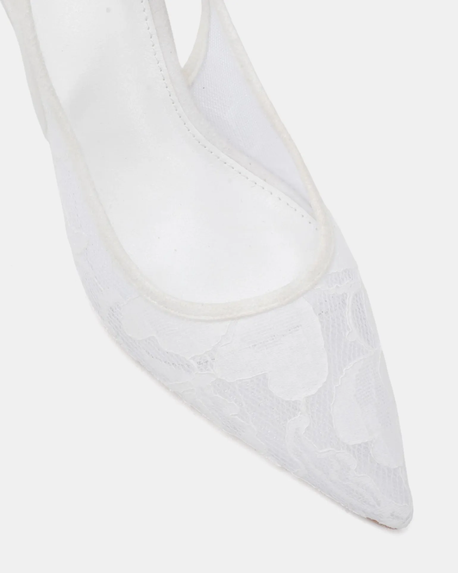 IRAYA WHITE LACE Pumps