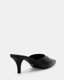 IRVINE BLACK Low Heels