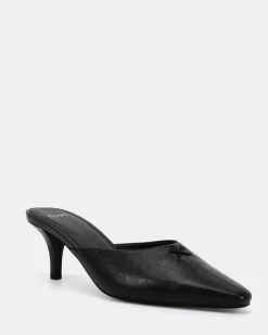 IRVINE BLACK Low Heels