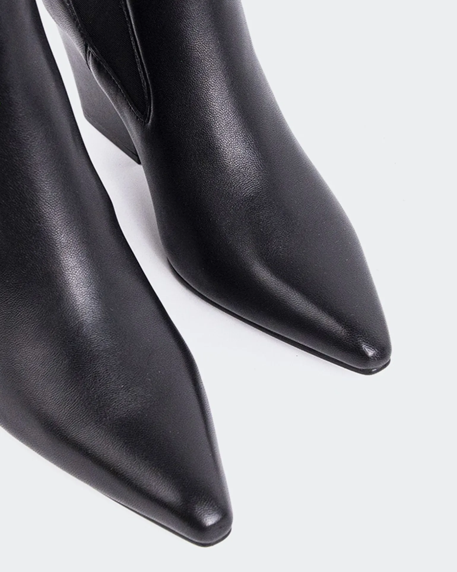 LI-MARKY Black Leather