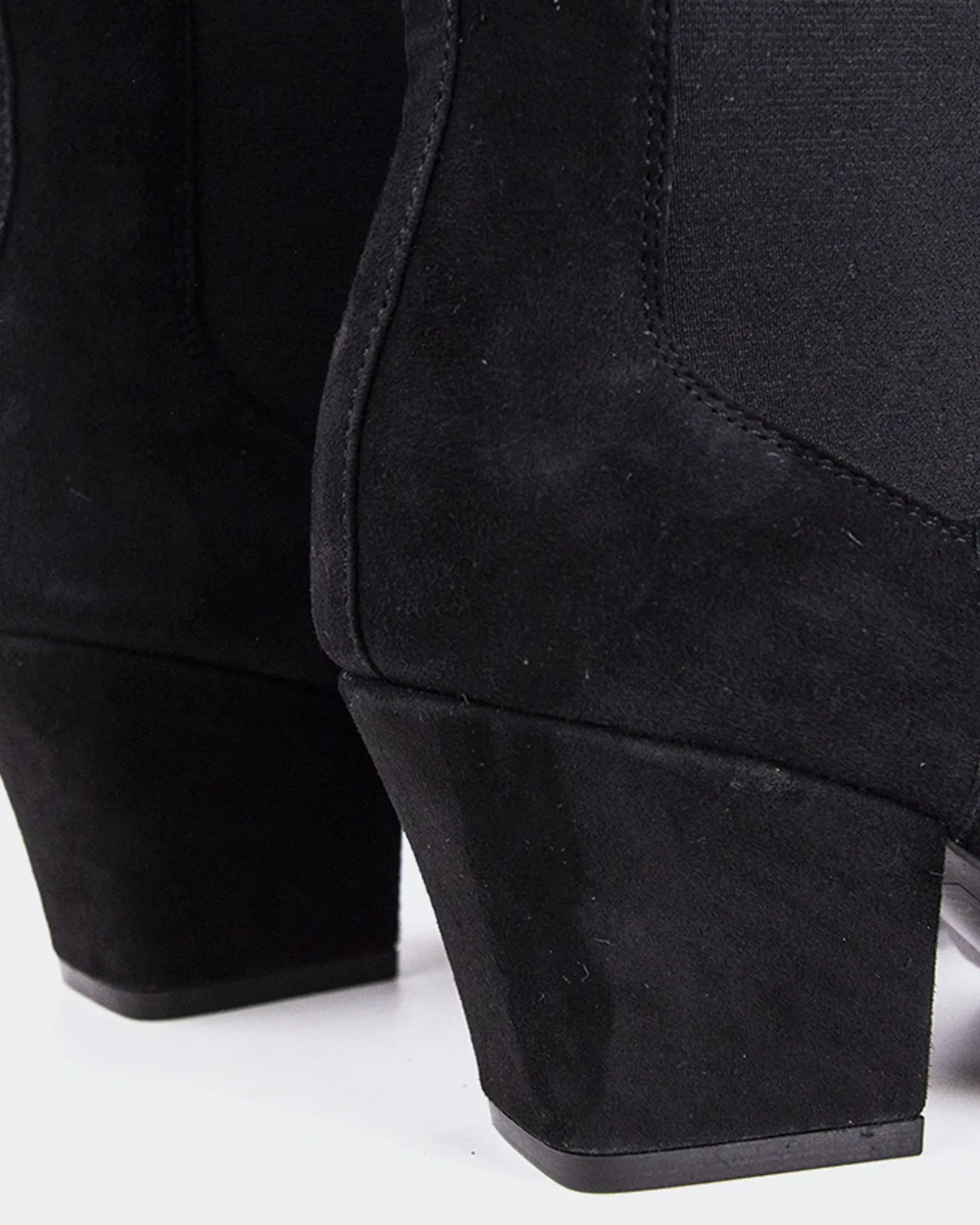 LI-MARKY Black Suede