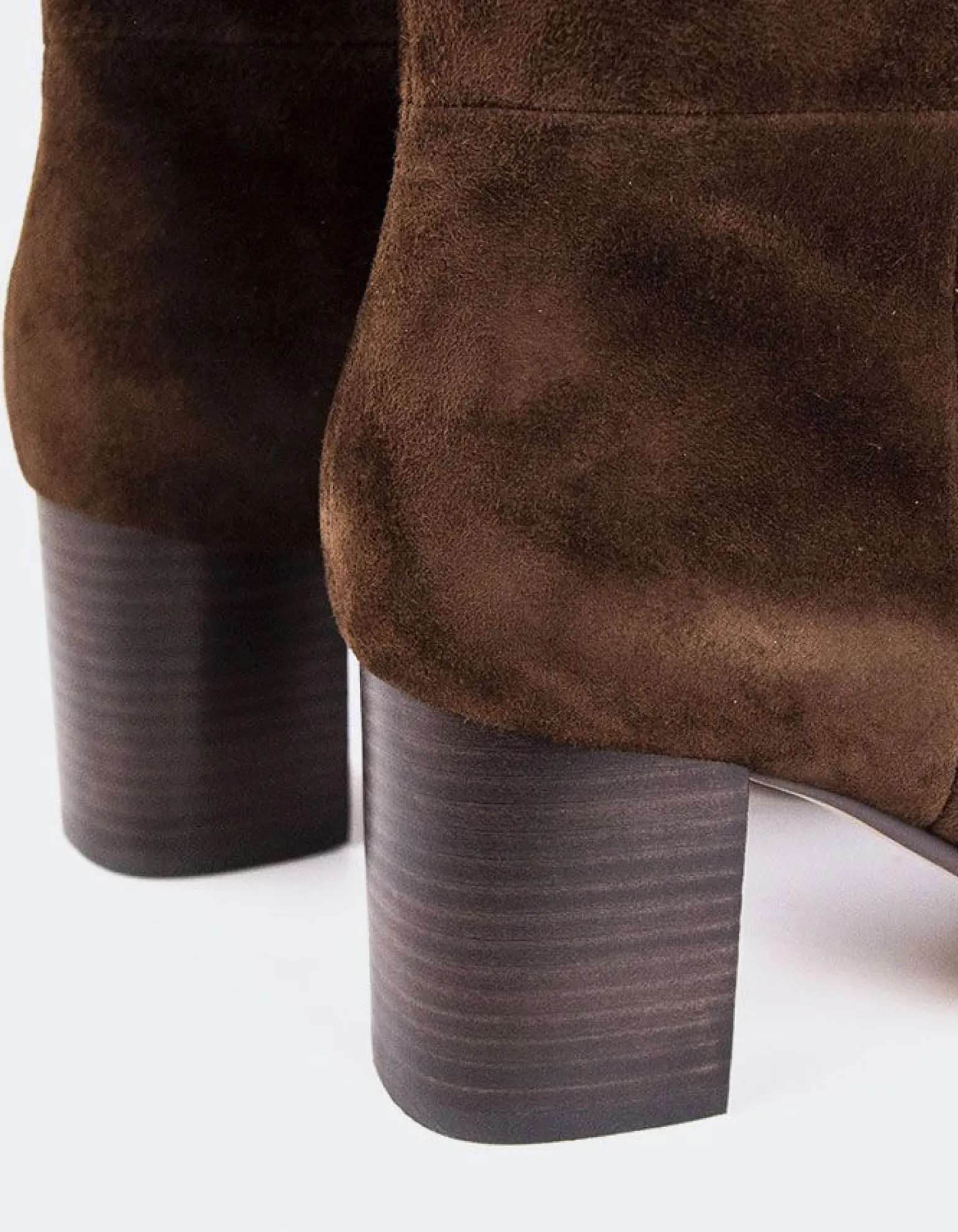 LI-PYXIS Brown Suede