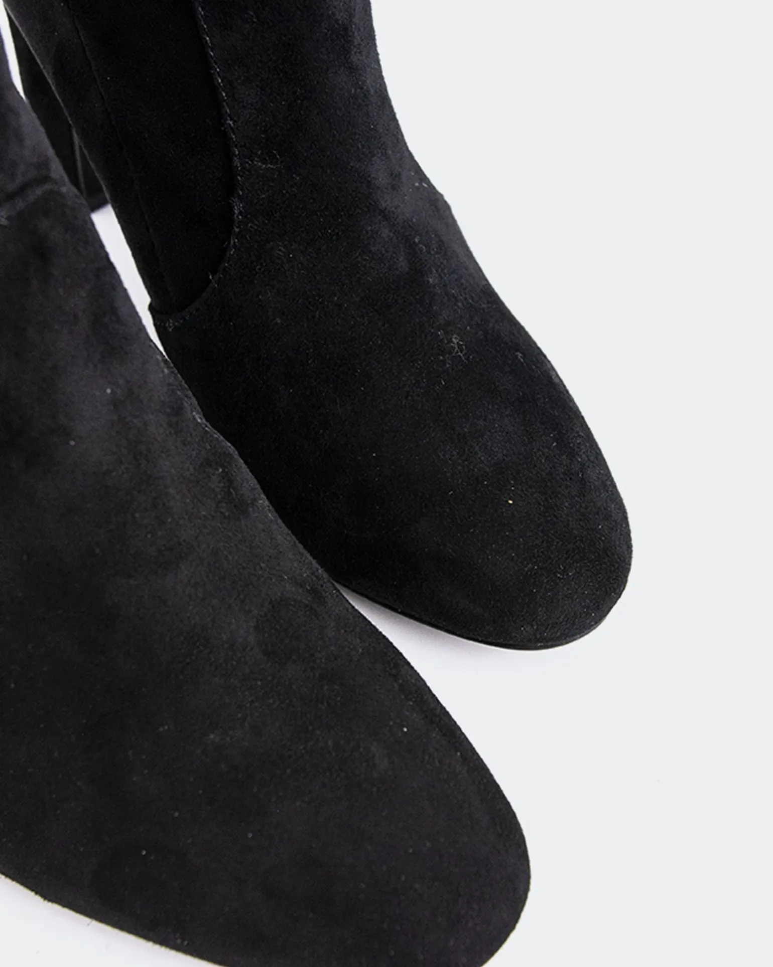 LI-SALFORD Black Suede