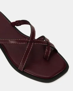 RORIE DEEP RED Sandals