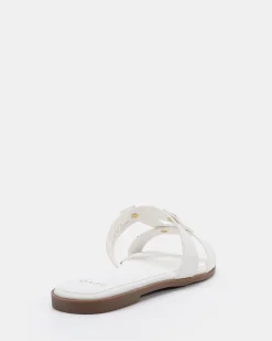 SHAY CREAM Flat Sandals