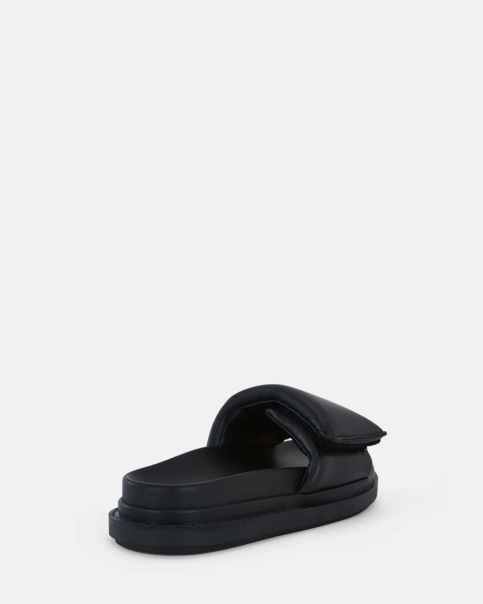 TARONGA BLACK Sandals