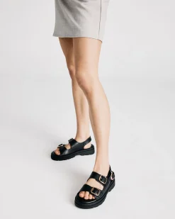TARTY BLACK Flat Sandals