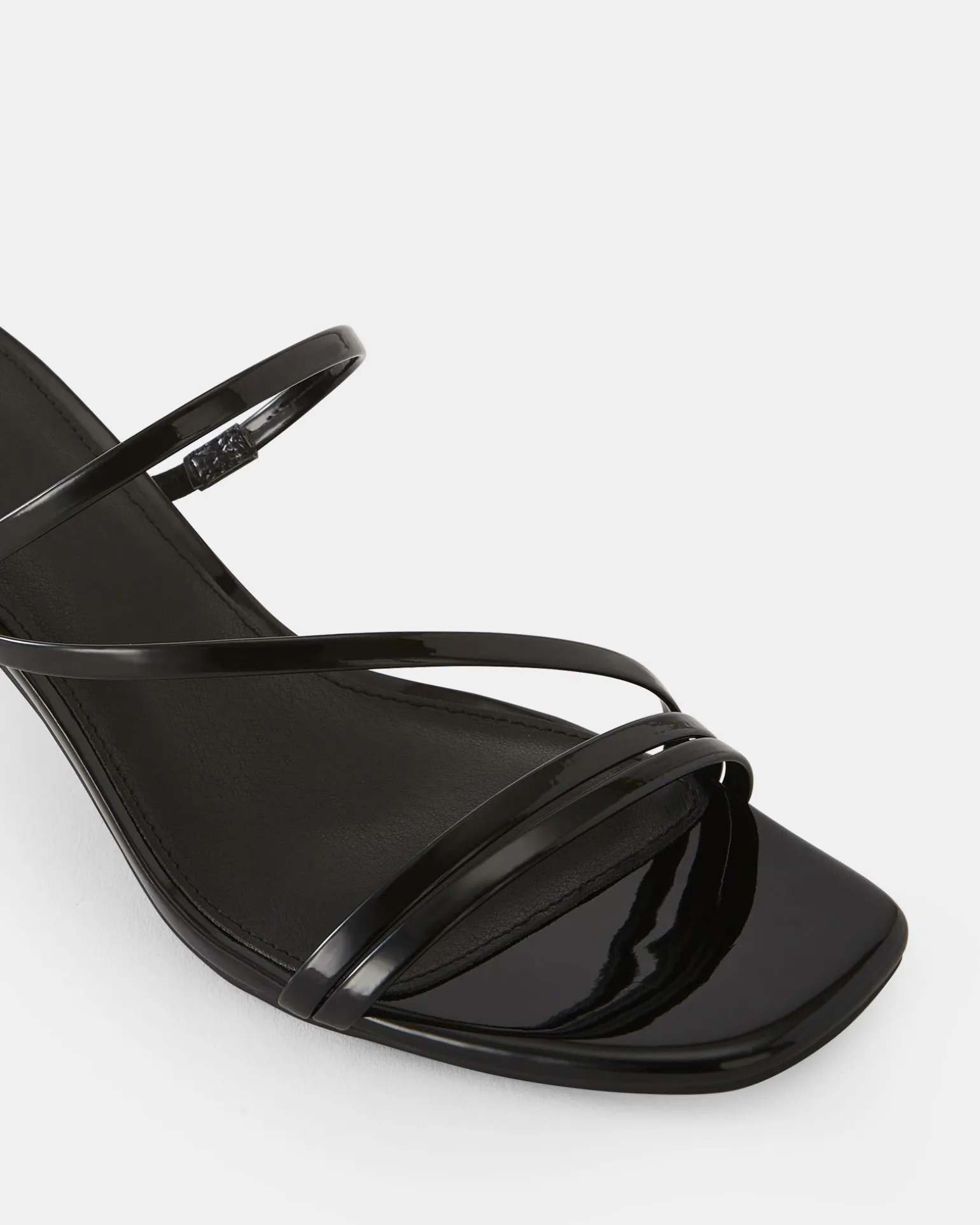 UDITA Black Patent Mules