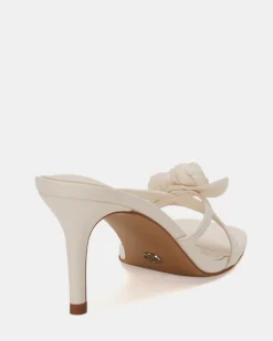UMII WHITE Block Heels