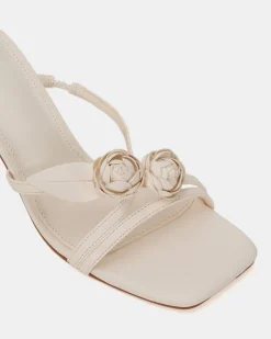 UMII WHITE Block Heels