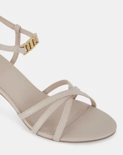 UNDOMIEL WHITE SAND Kitten Heels