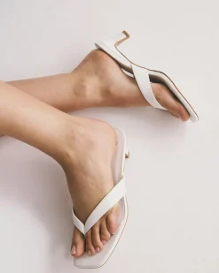 VALENCE WHITE Low Heels
