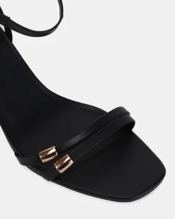 VERONE BLACK Low Heels