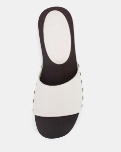 VIBING WHITE Low Heels
