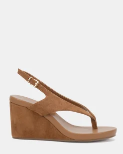 YOUNG CARAMEL Wedge Heels