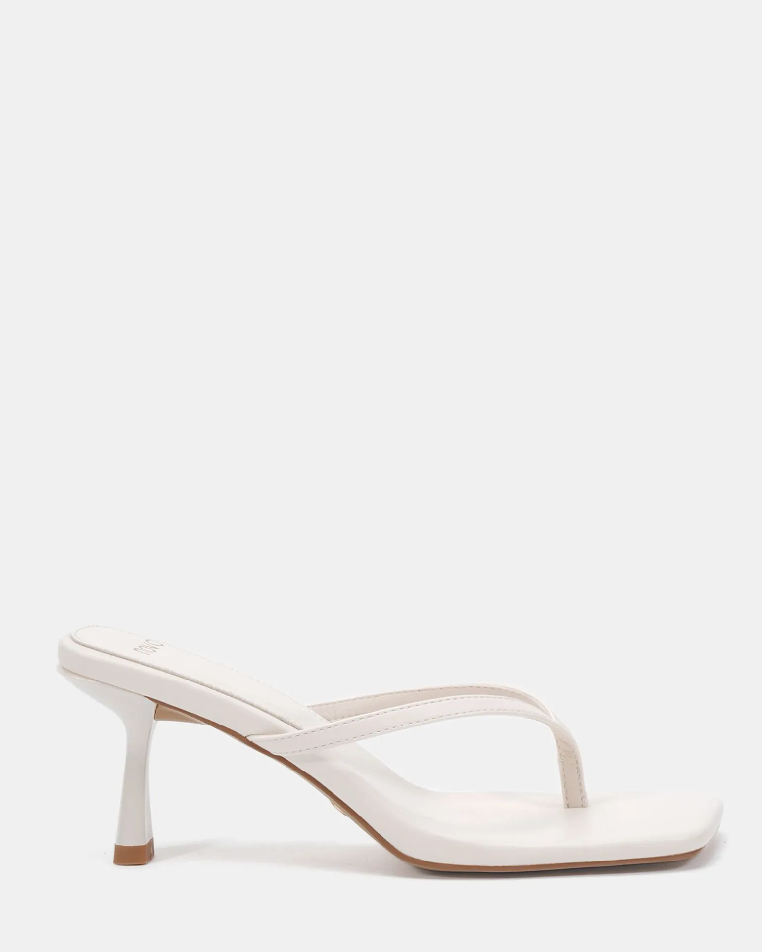 ZANIA WHITE